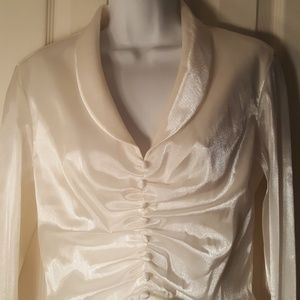 NWT. Blouse